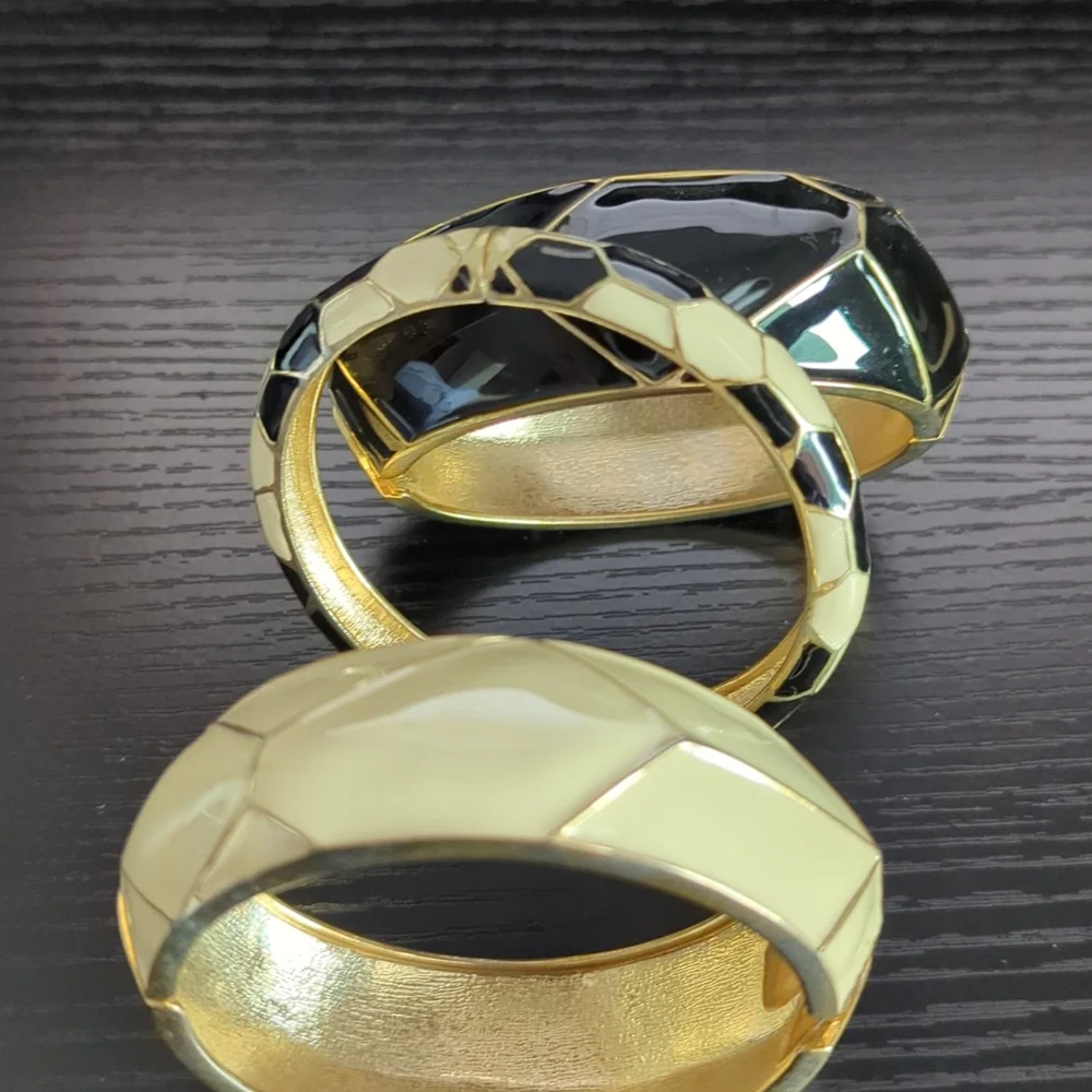 3 enamel bangles, black and white - Picture 2 of 8
